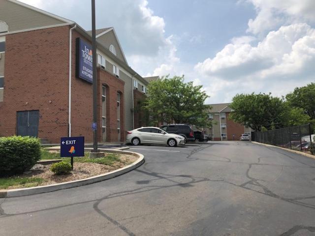 Intown Suites Extended Stay Cincinnati Oh - Colerain Dent Exterior photo